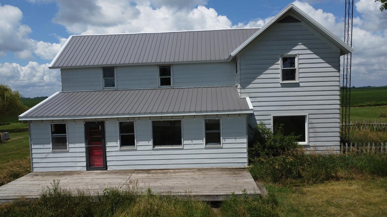 2371 N 3100 East Rd., Donovan, IL 60931