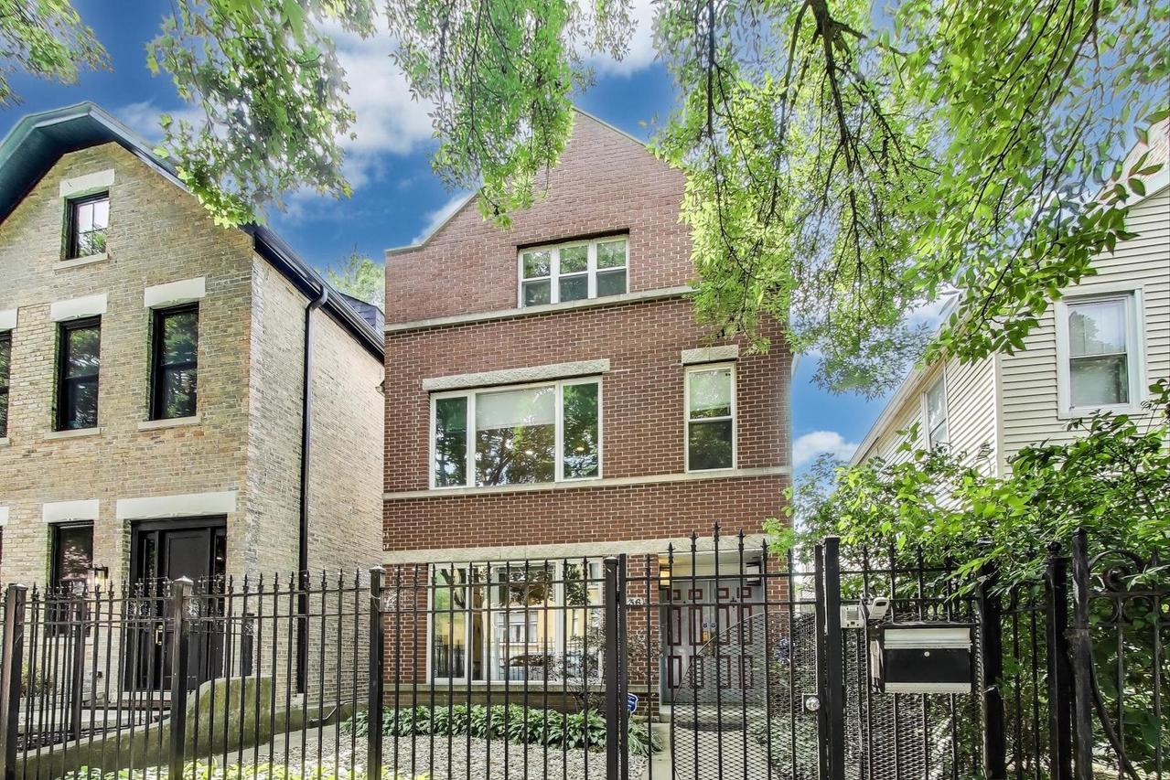 1636 N Leavitt St., Chicago, IL 60647