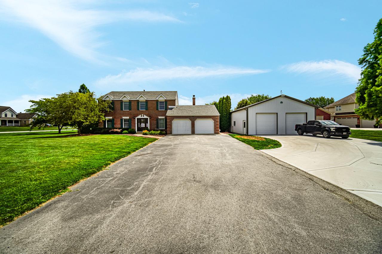 26711 S Greenbriar Dr., Monee, IL 60449