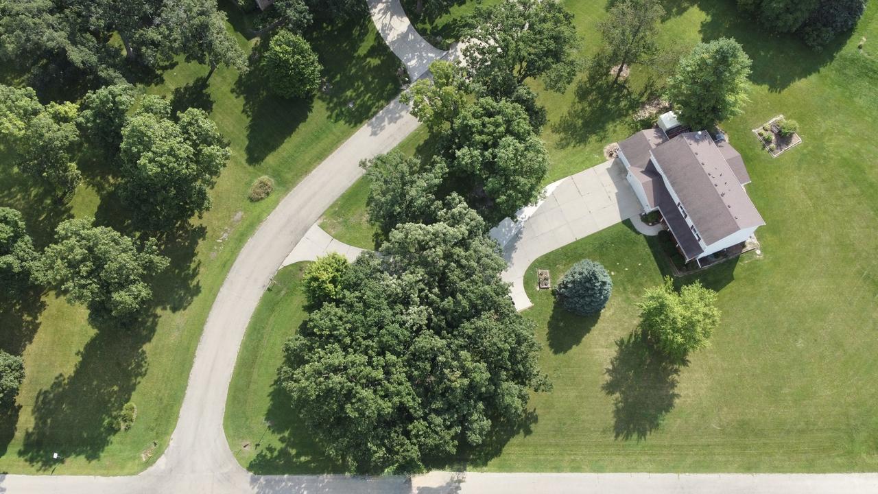 565 Sandra Cir., Freeport, IL 61032