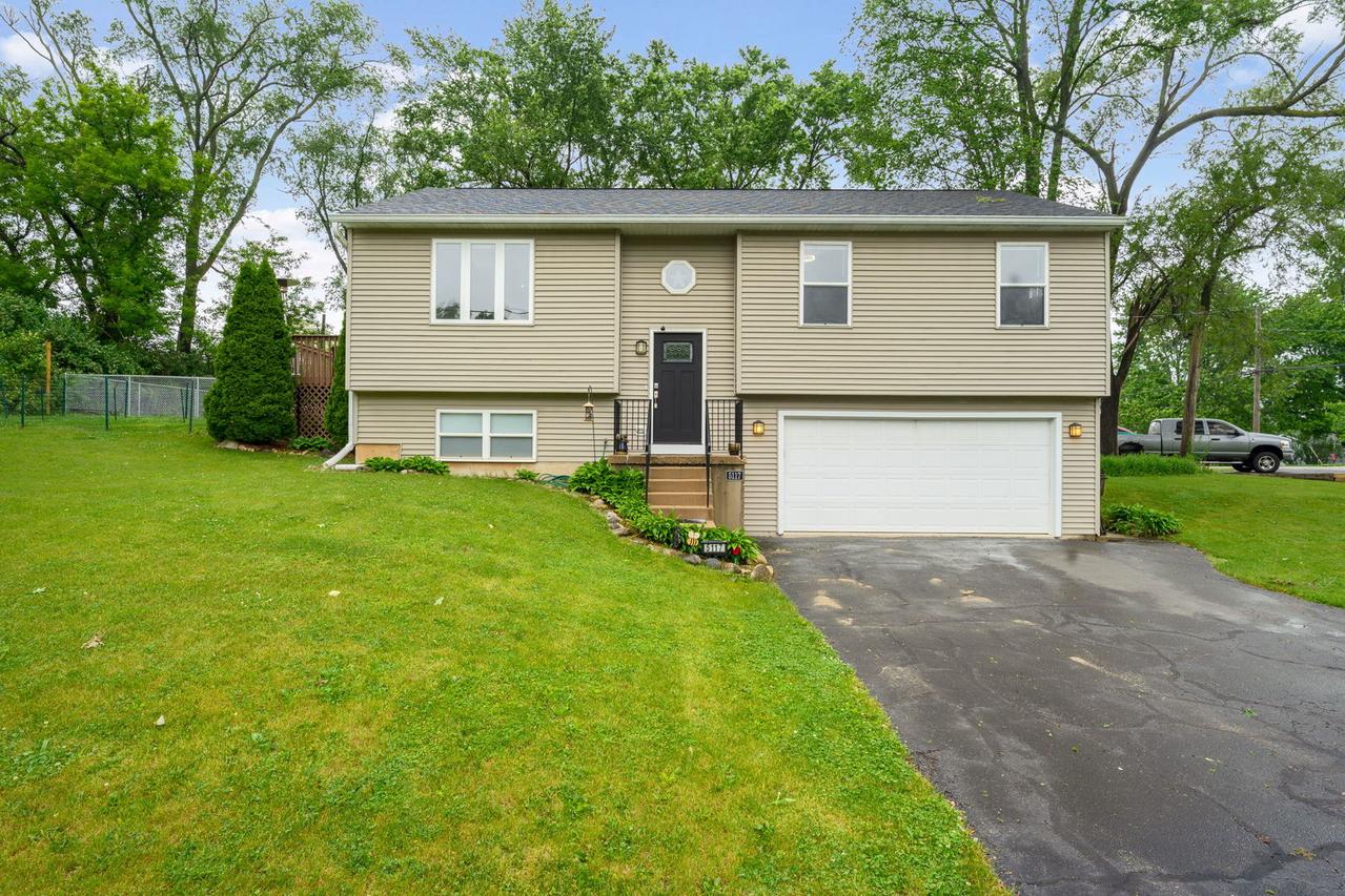 5117 Lear St., Wonder Lake, IL 60097