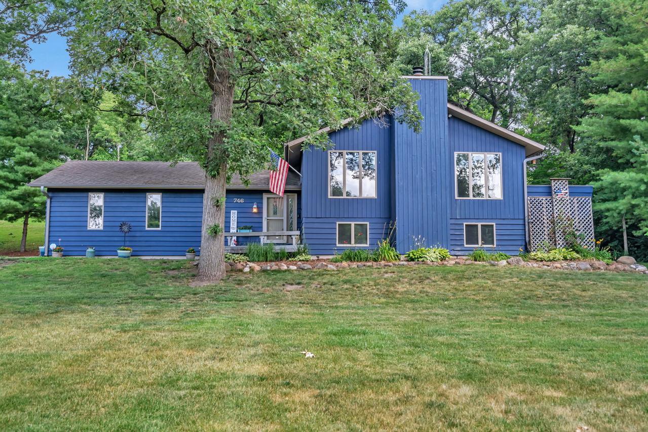 746 Old Stage Rd., Morris, IL 60450