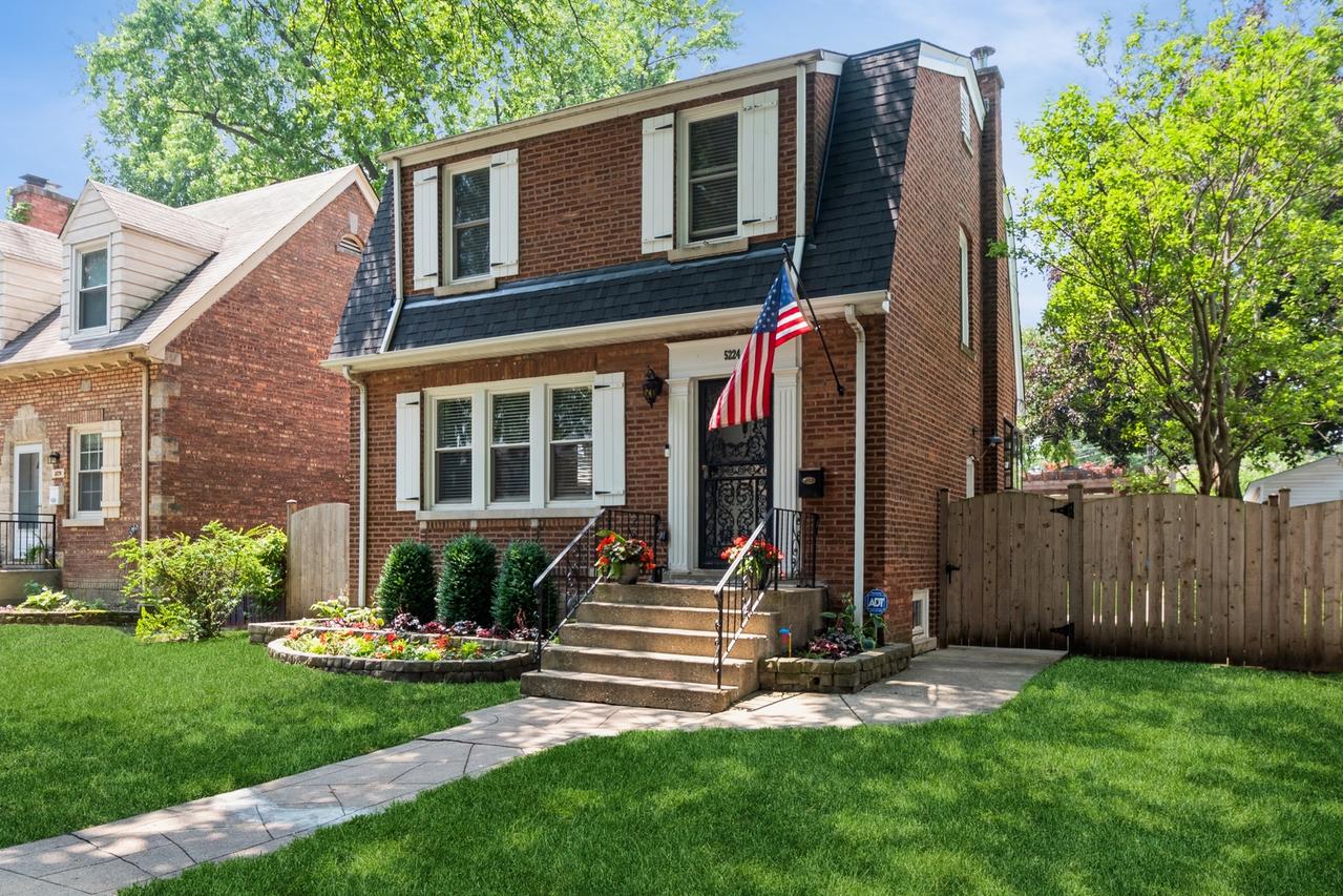 5224 N New England Ave., Chicago, IL 60656
