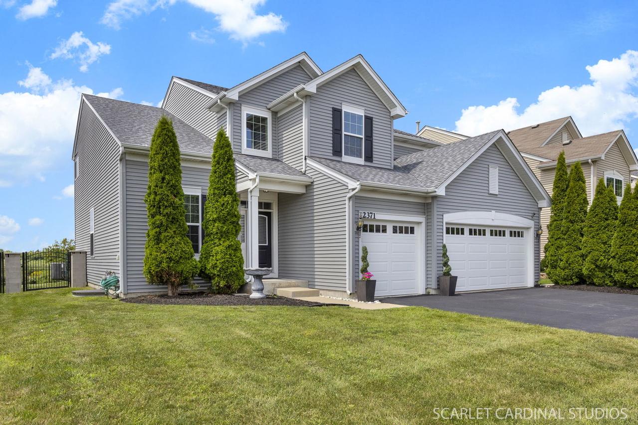 2371 Mayfield Dr., Montgomery, IL 60538
