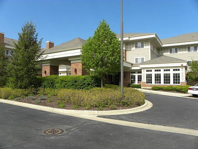 801 N Mclean Blvd. #342, Elgin, IL 60123