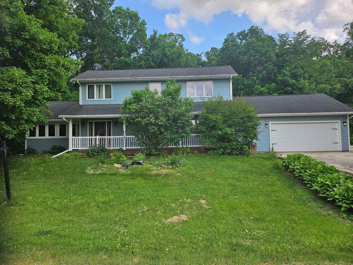 100 Prince Ct., Poplar Grove, IL 61065