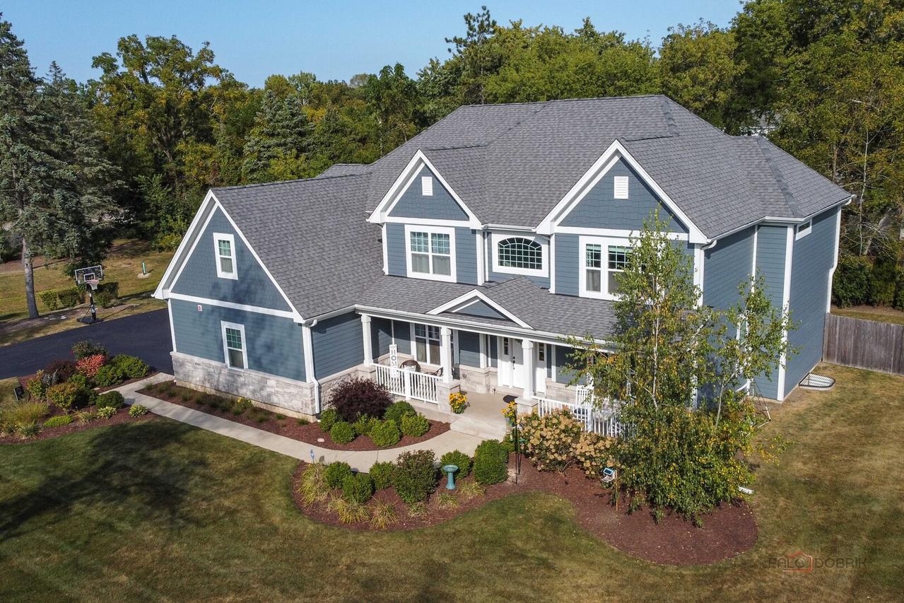 30485 Preserve Dr., Libertyville, IL 60048