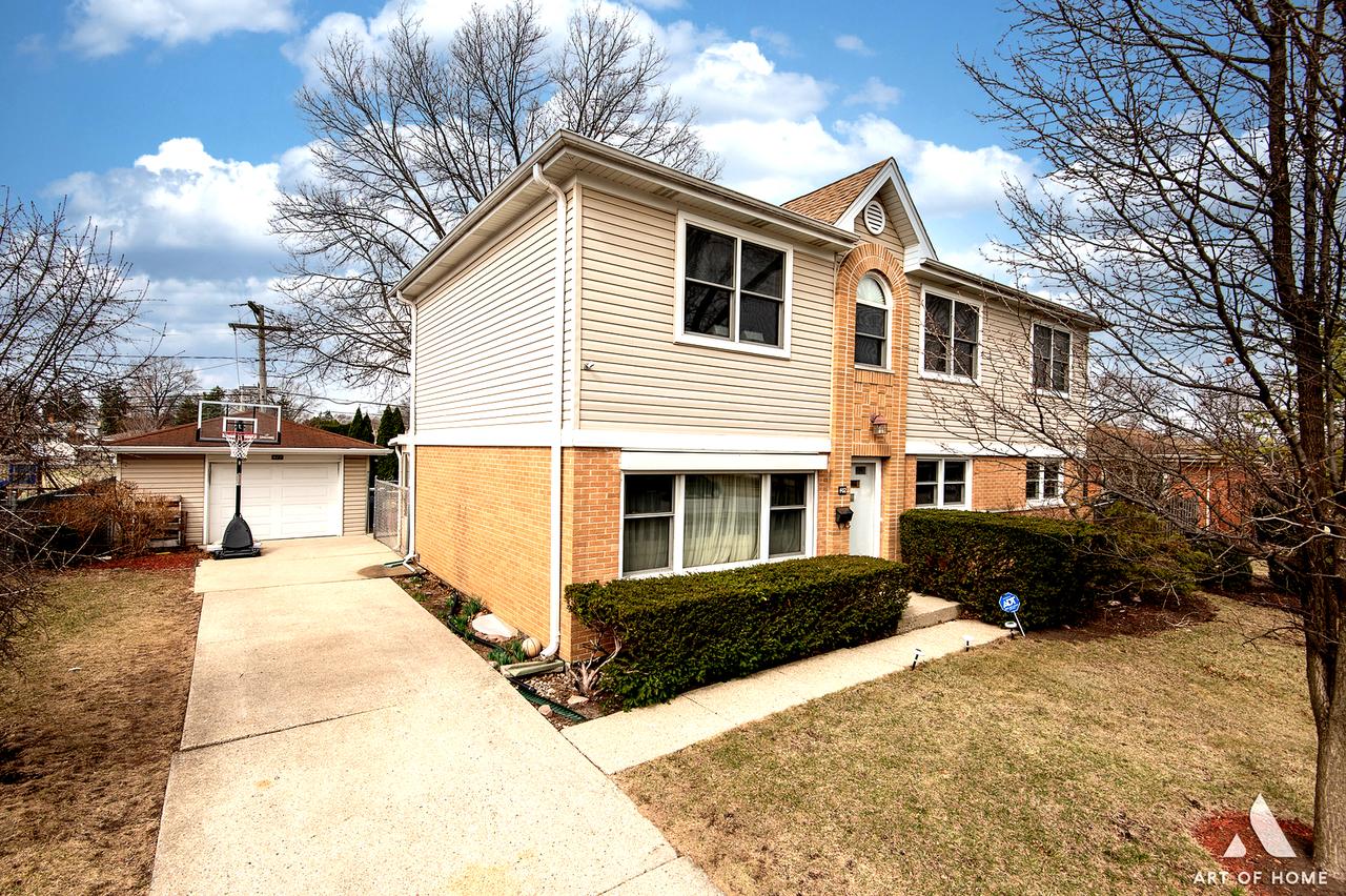 402 Hatlen Ave., Mount Prospect, IL 60056