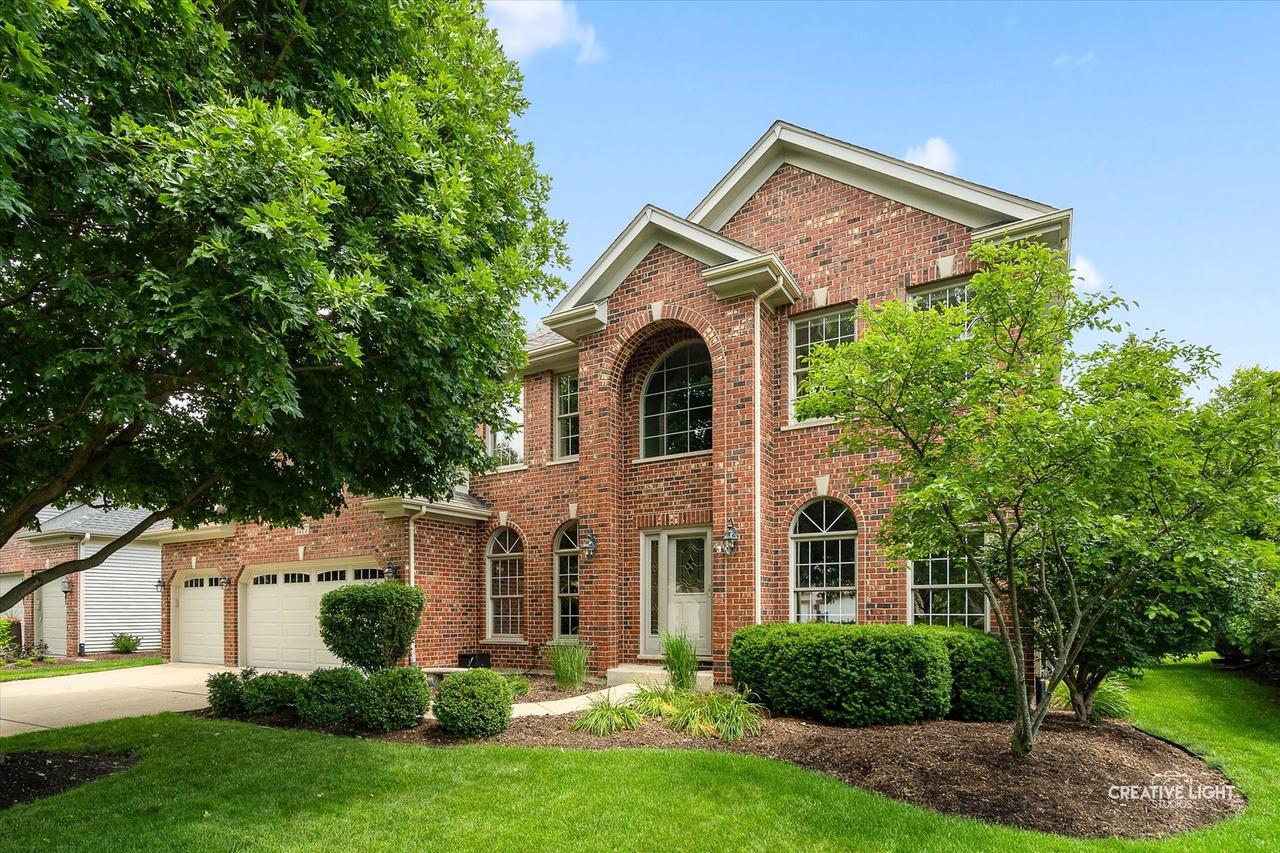 3427 Breitwieser Ln., Naperville, IL 60564