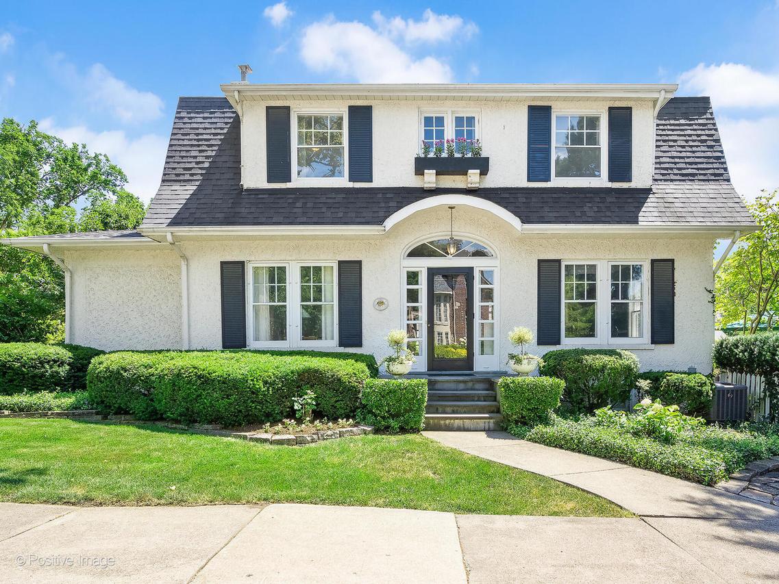 3 Orchard Pl., Hinsdale, IL 60521