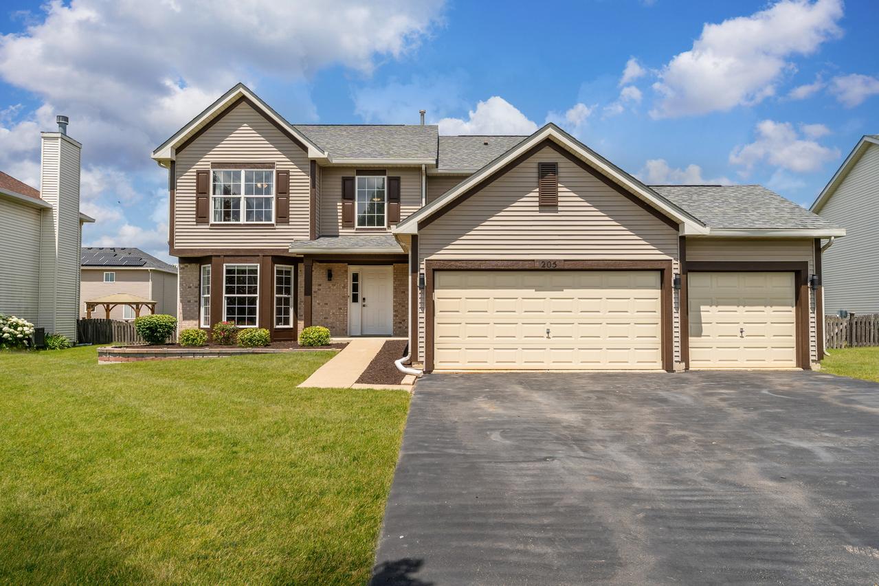 205 Glendale Dr., Bolingbrook, IL 60440