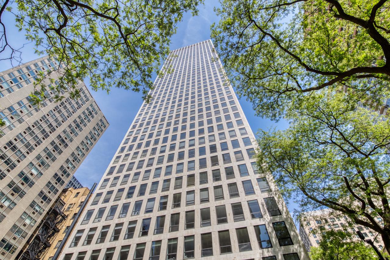 260 E Chestnut St. #2701, Chicago, IL 60611