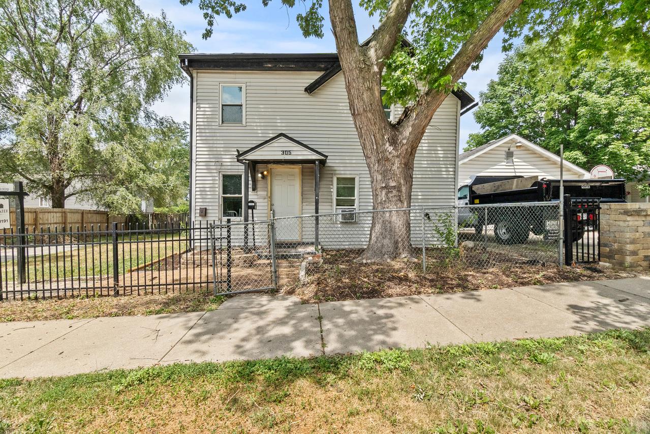305 Irving St., Joliet, IL 60432