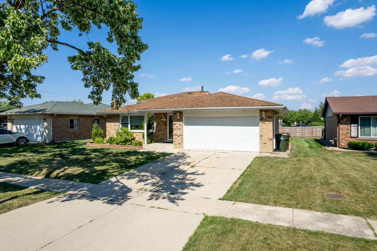 17513 Cypress Ave., Country Club Hills, IL 60478