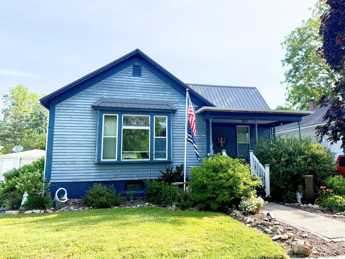 227 W Pells St., Paxton, IL 60957