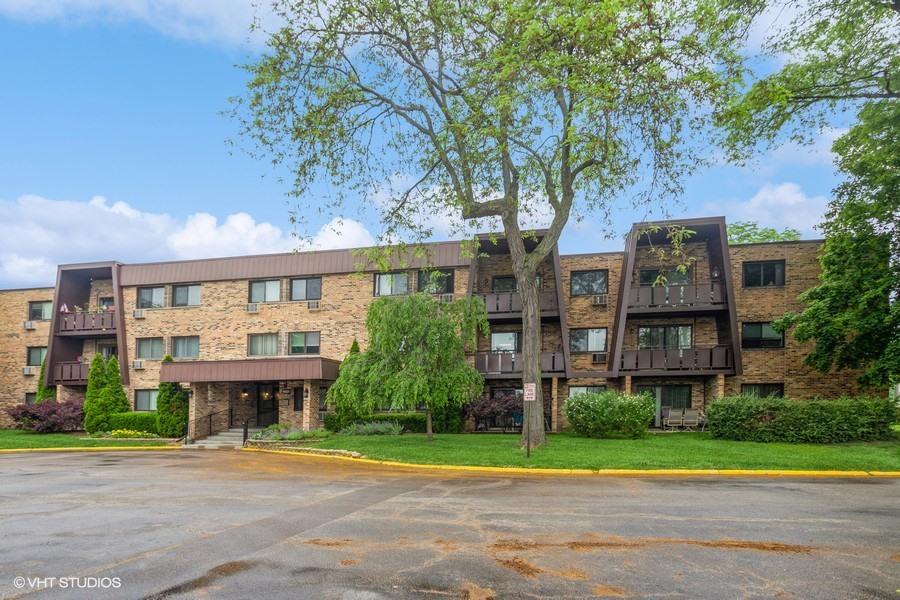 1205 E Hintz Rd. #206, Arlington Heights, IL 60004
