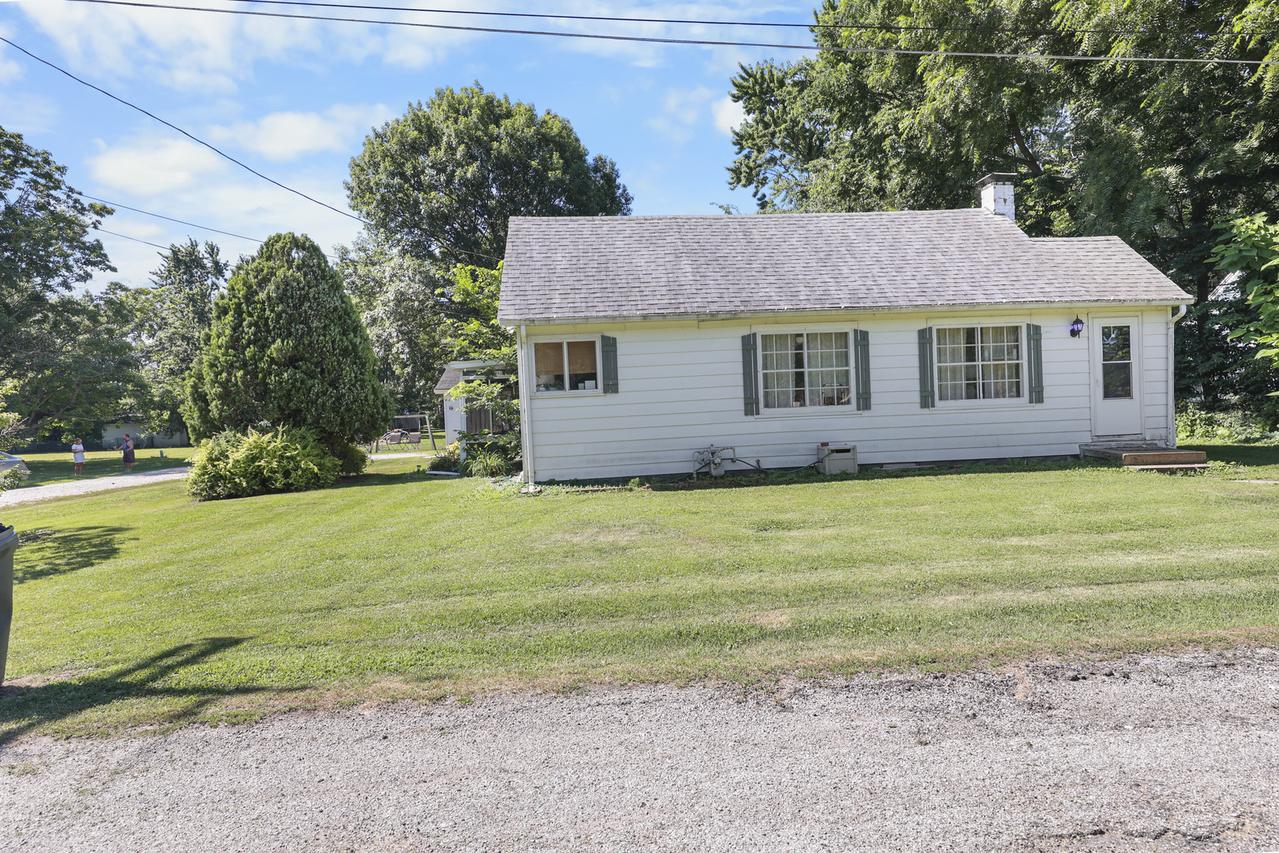 162 Grant St., Seneca, IL 61360
