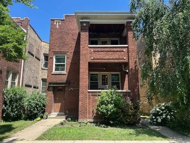 3036 W Eastwood Ave., Chicago, IL 60625