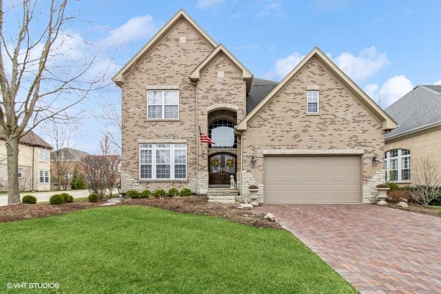 909 Red Oak Dr., Western Springs, IL 60558