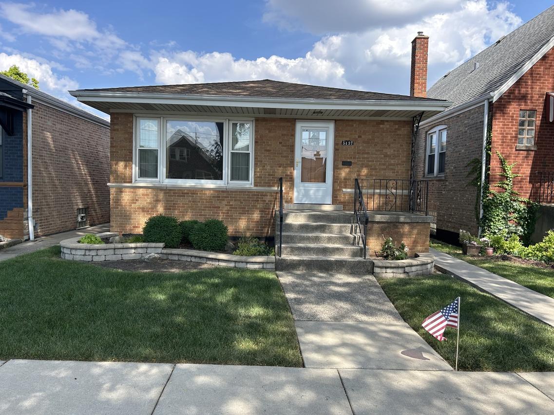 5437 S Normandy Ave., Chicago, IL 60638