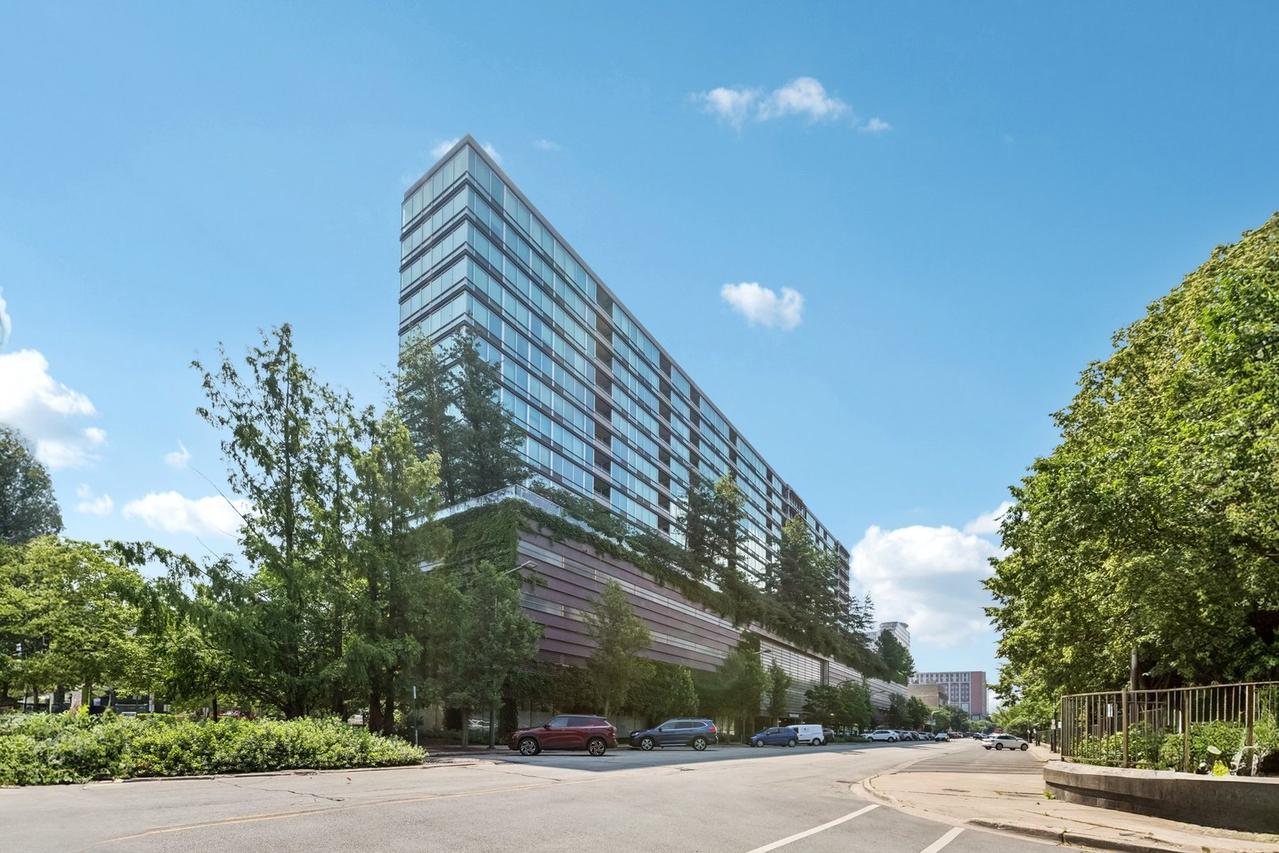 800 Elgin Rd. #1017, Evanston, IL 60201