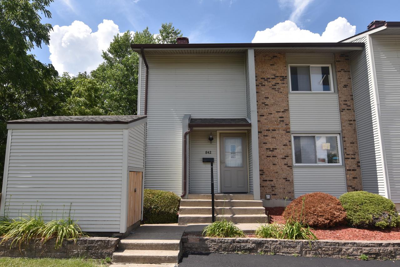 842 Oakside Ln., University Park, IL 60484