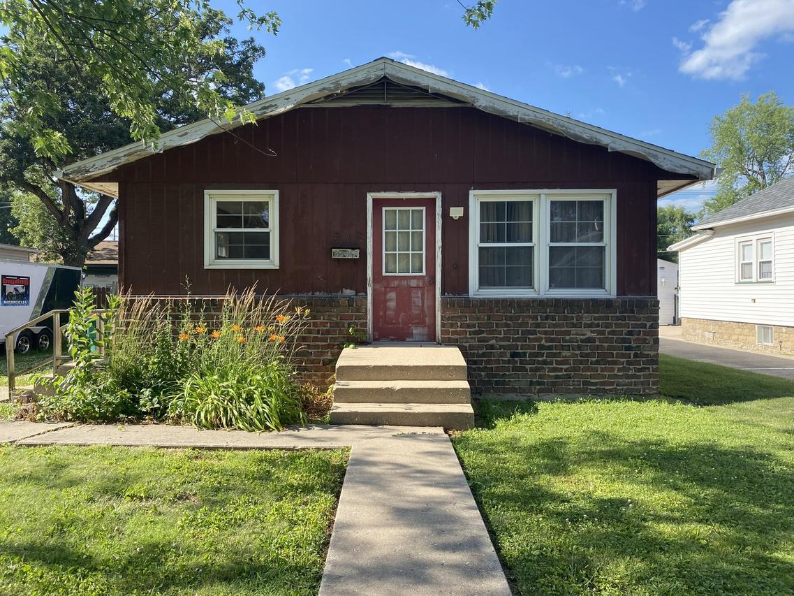 218 W 10th St., Streator, IL 61364