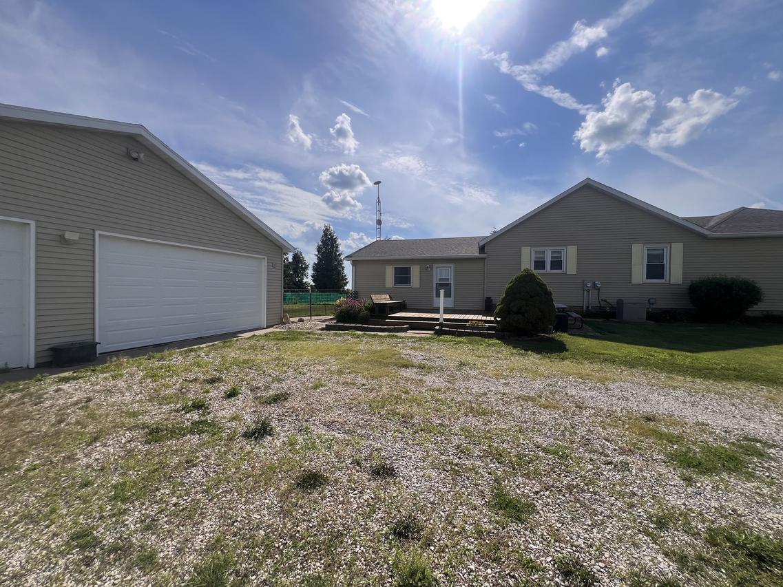 1151 2400th St., Hartsburg, IL 62643