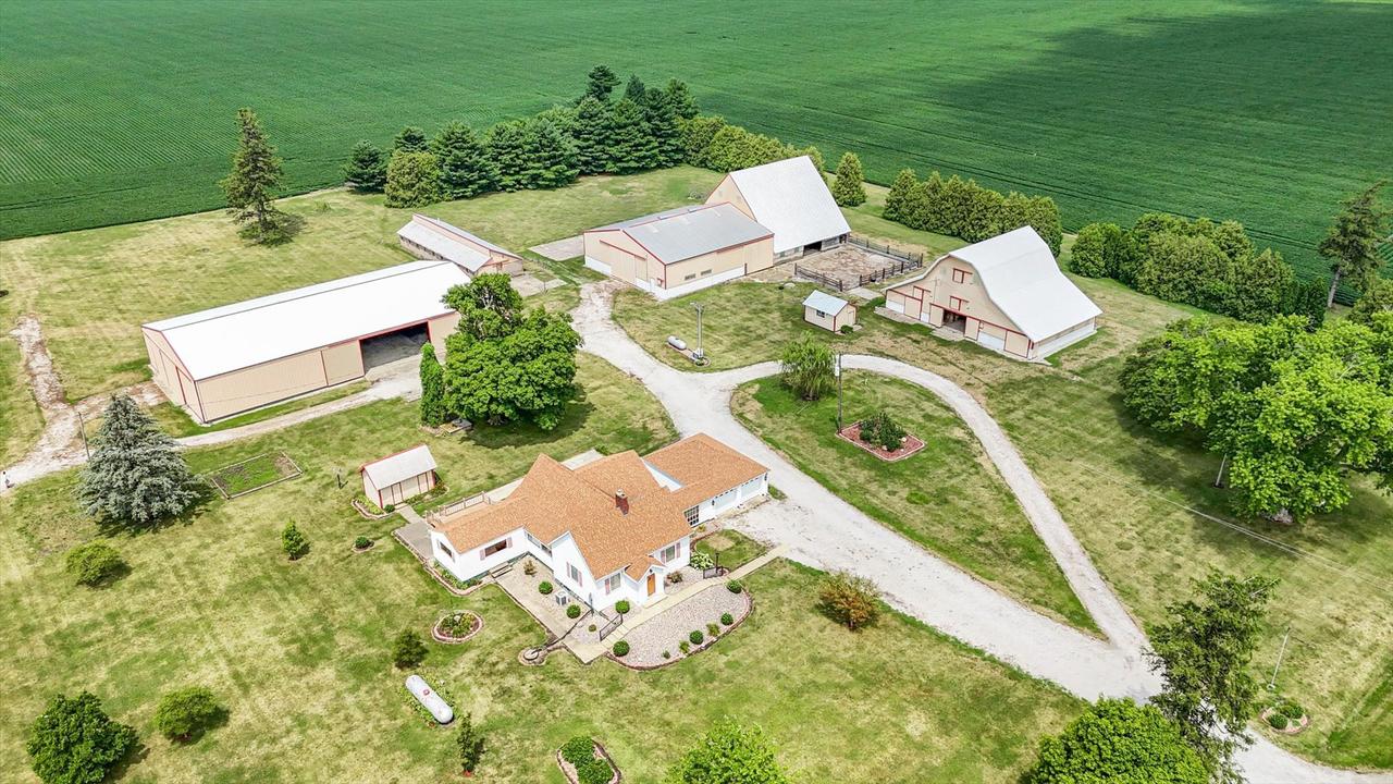 6292 N 100 East Rd., Allerton, IL 61810
