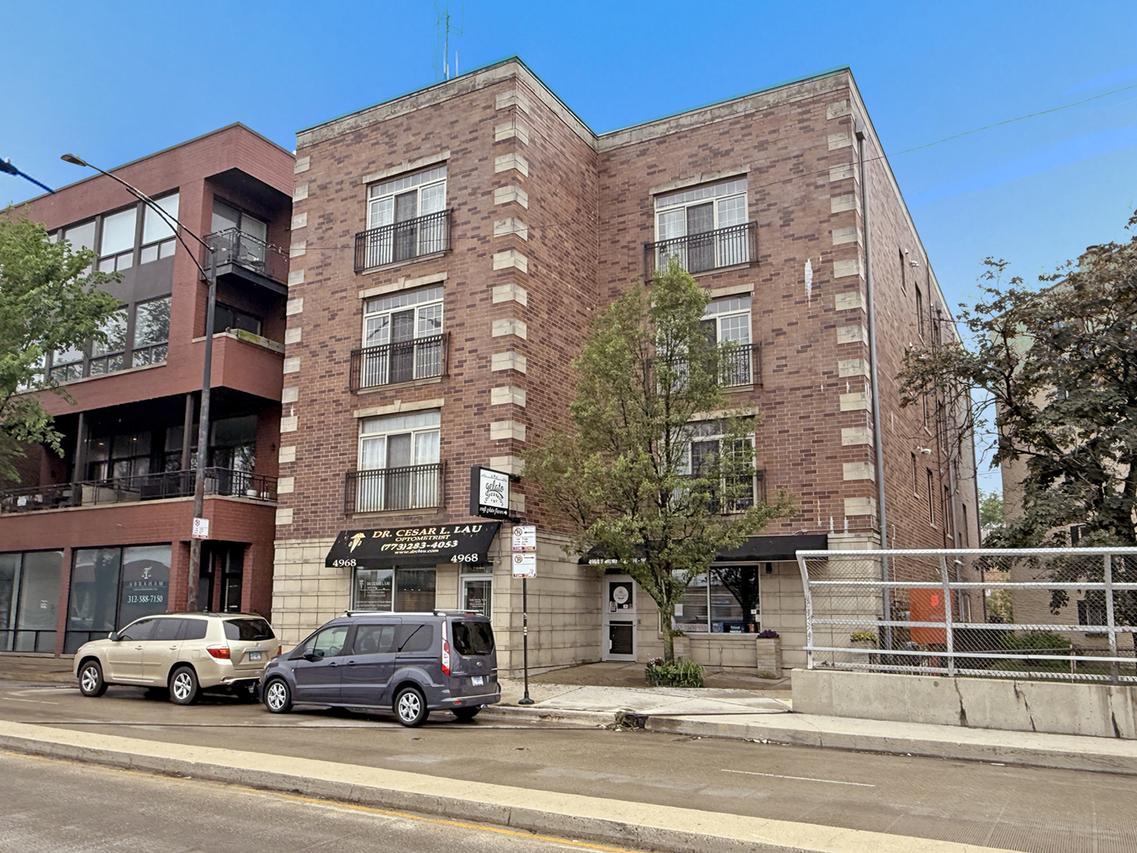 4968 N Milwaukee Ave. #2W, Chicago, IL 60630