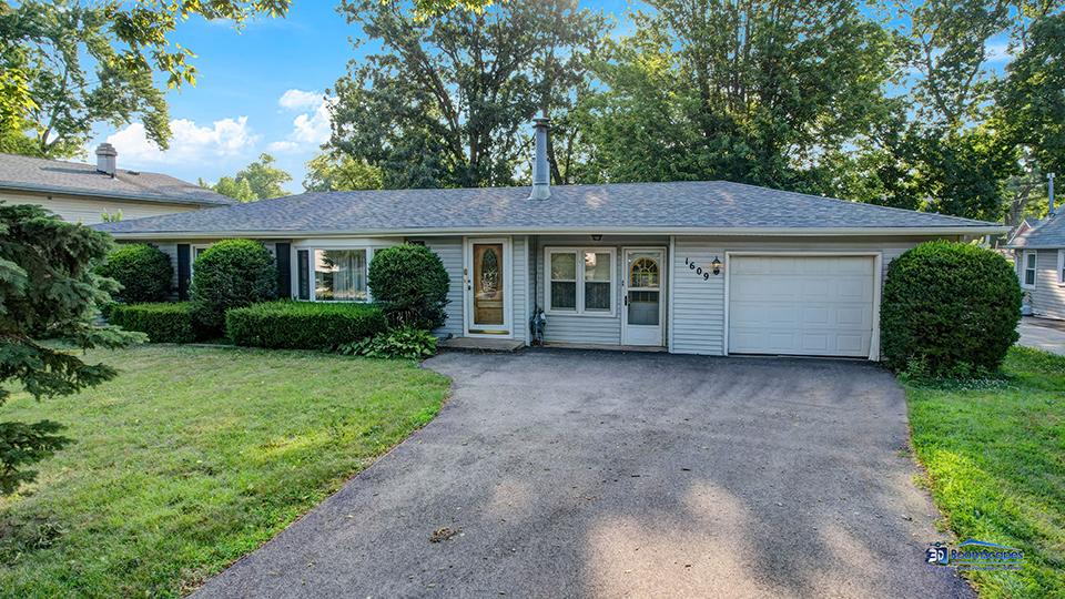 1609 N Lake Shore Dr., Round Lake Beach, IL 60073
