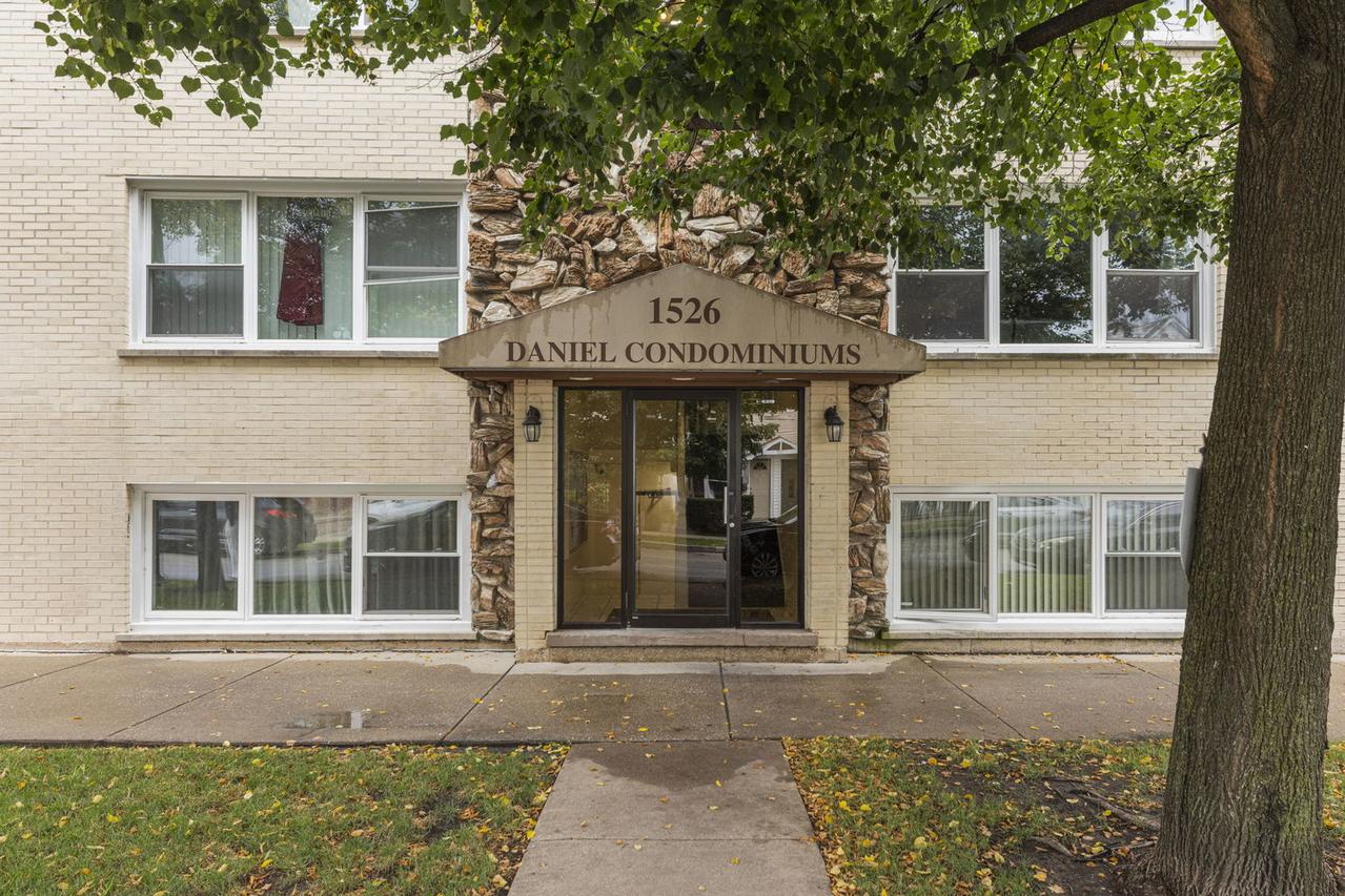 1526 S 51st Ct. #23, Cicero, IL 60804