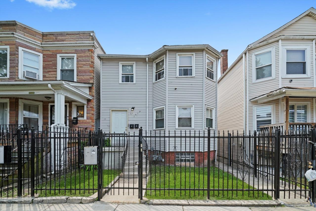 1022 N Leamington Ave., Chicago, IL 60651