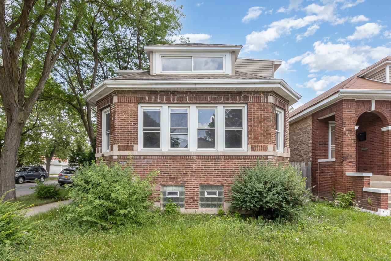 10001 S Wentworth Ave., Chicago, IL 60628