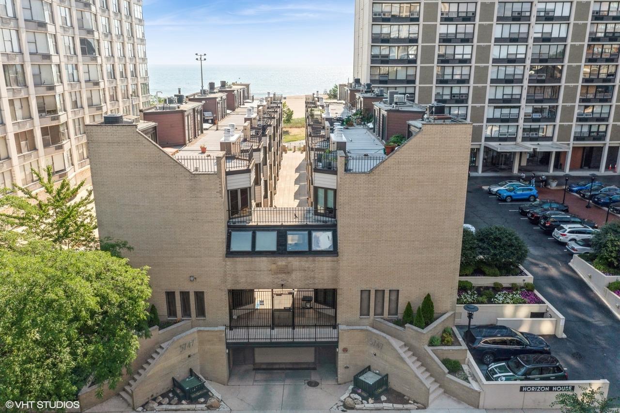 5747 N Sheridan Rd. #L, Chicago, IL 60660
