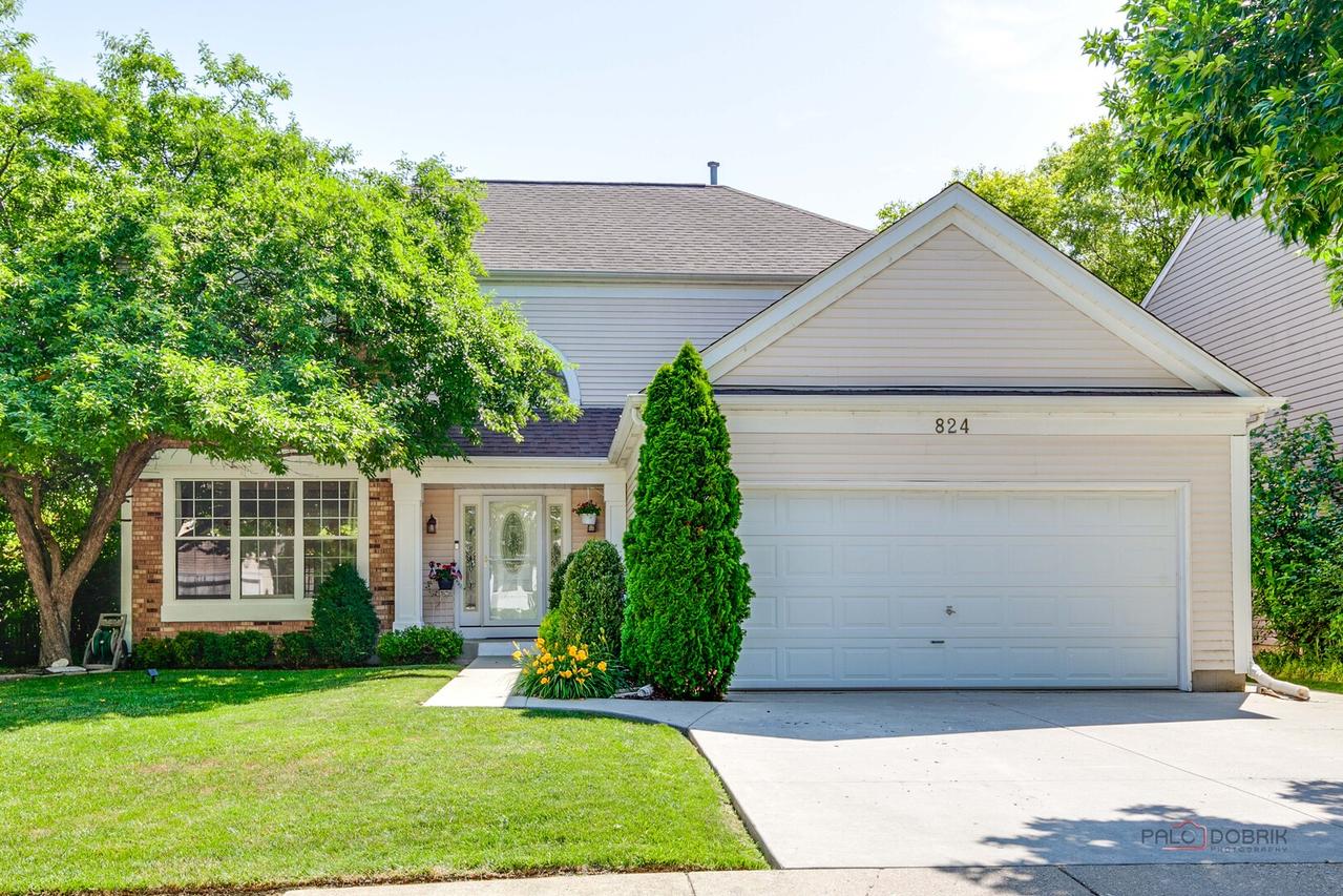824 Tylerton Cir., Grayslake, IL 60030