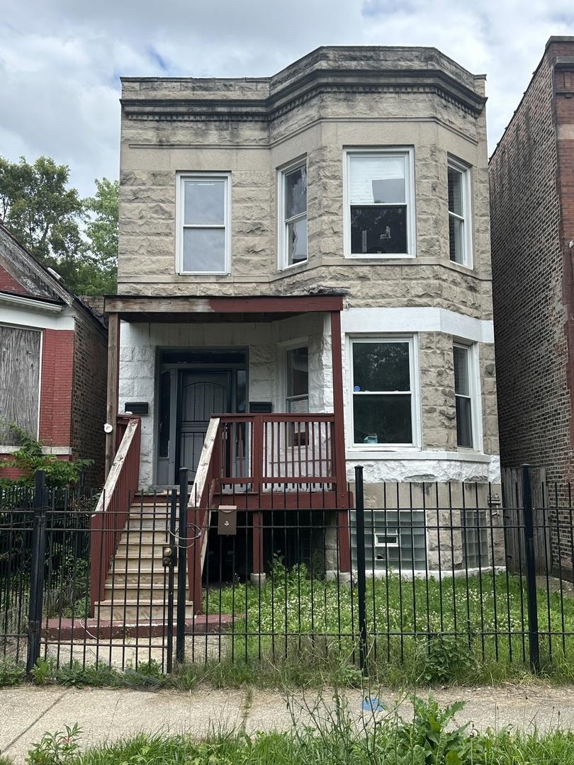 5615 S Carpenter St., Chicago, IL 60621