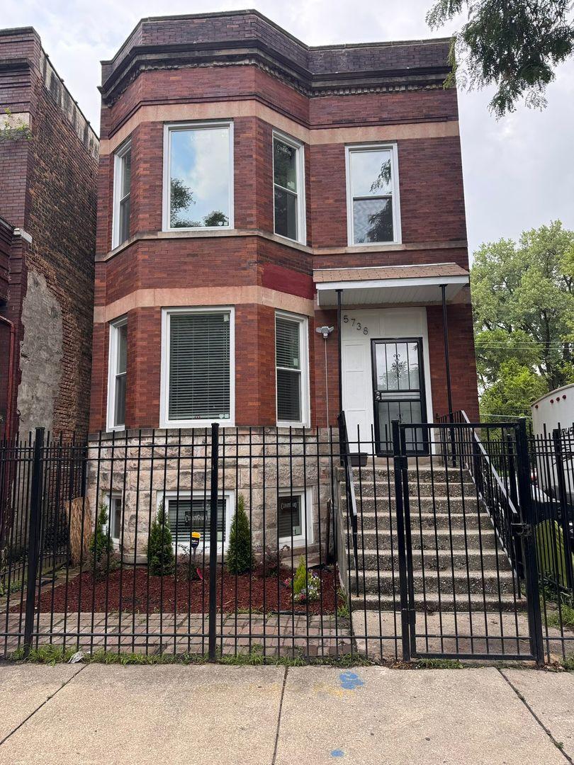 5738 S Carpenter St., Chicago, IL 60621