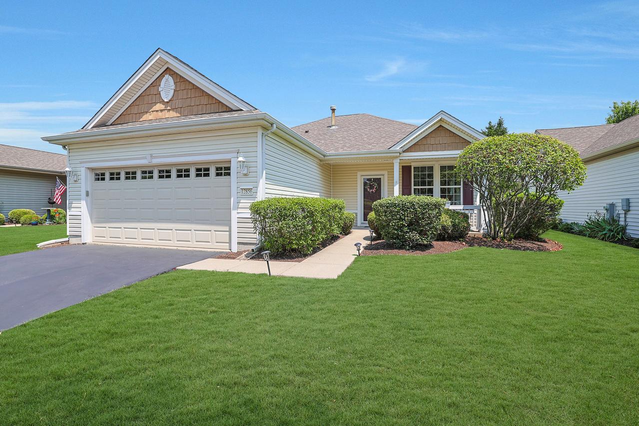 12856 W Rocksprings Ln., Huntley, IL 60142