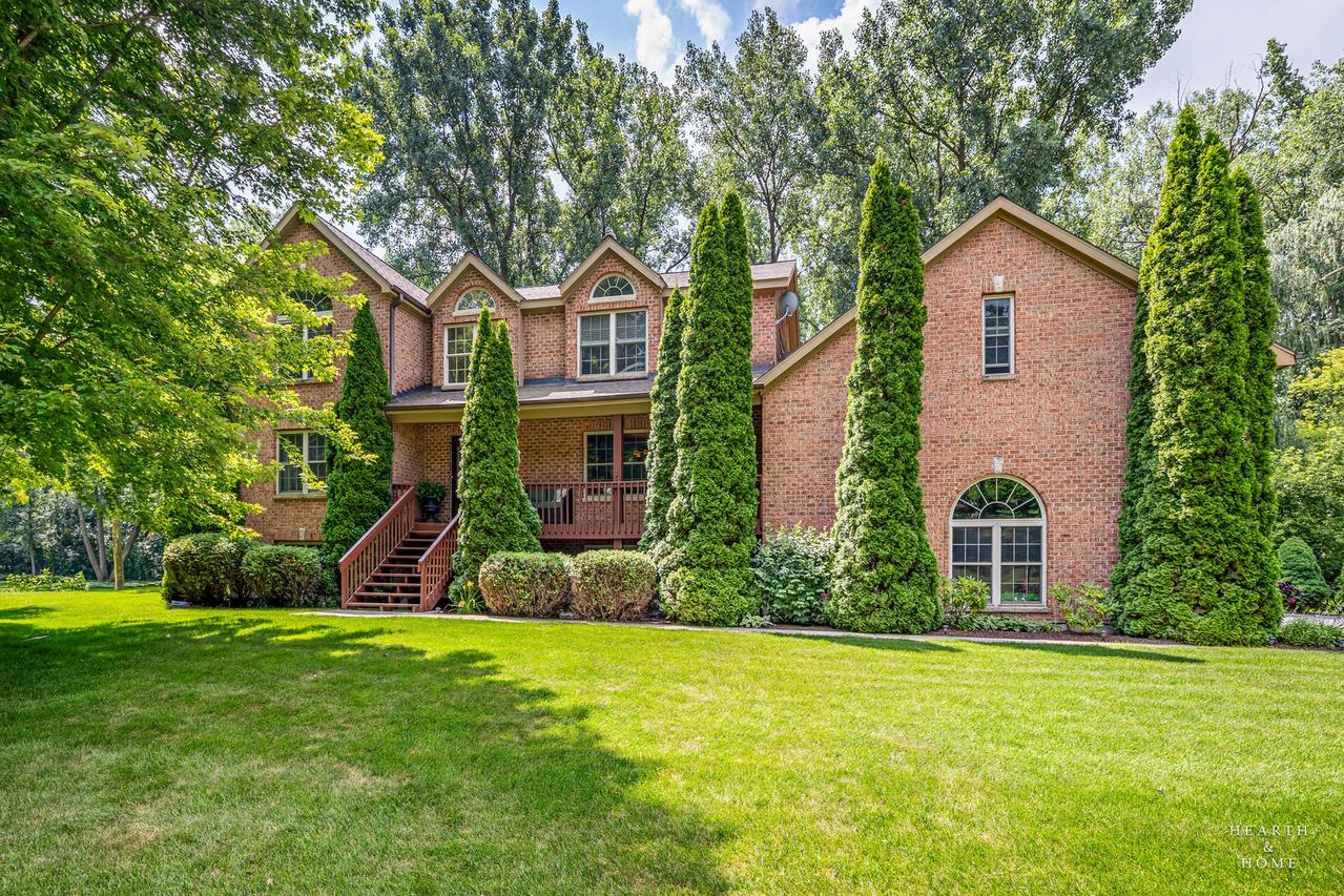 1181 Deerpath Ct., Fox Lake, IL 60020
