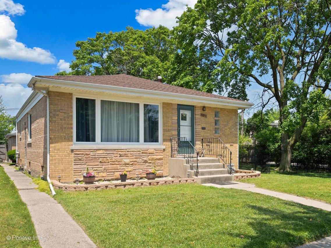 3318 Wilder St., Skokie, IL 60076