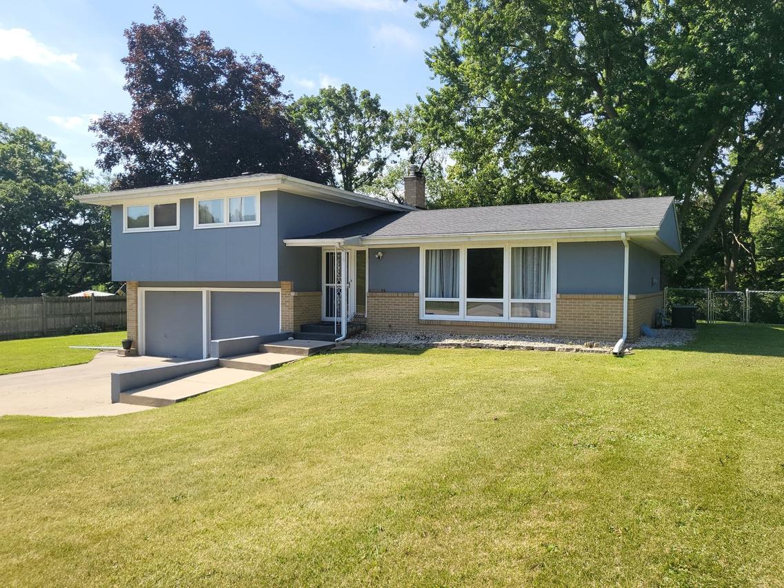 1280 Deanna Dr., Rockford, IL 61103