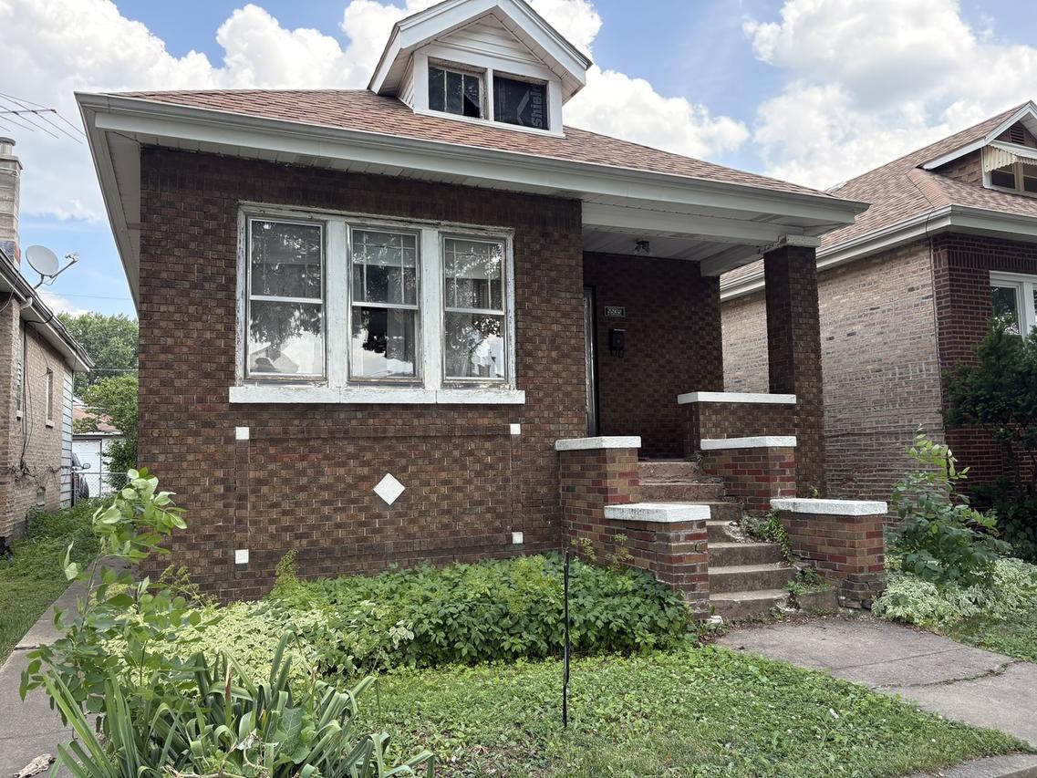 5535 S Fairfield Ave., Chicago, IL 60629