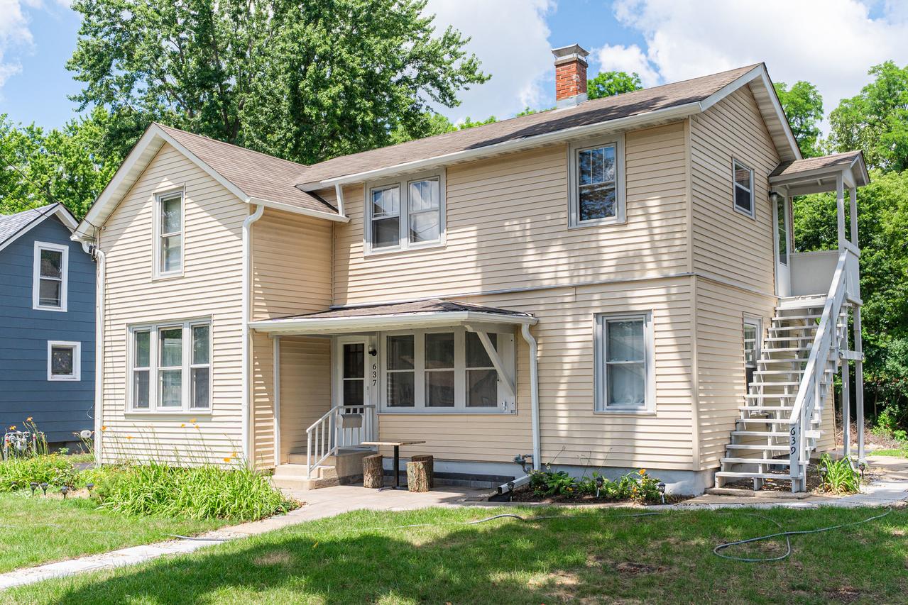 637/639 E Wilson St., Batavia, IL 60510