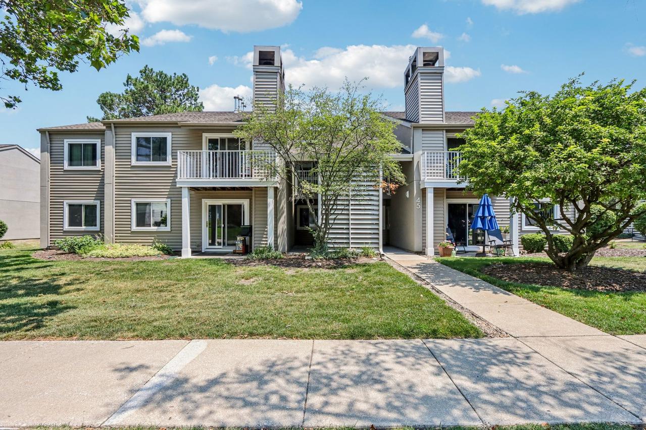 45 Orchard Ter. #7, Lombard, IL 60148