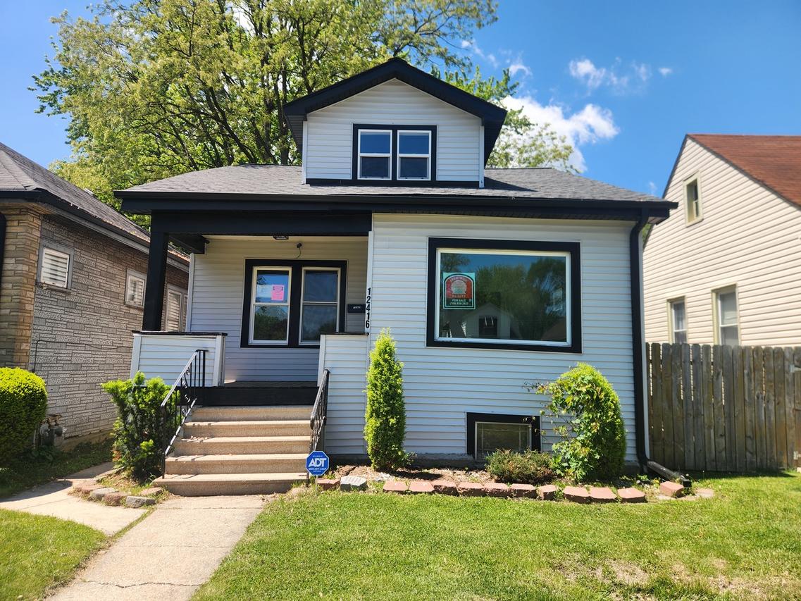 12416 S Carpenter St., Calumet Park, IL 60827