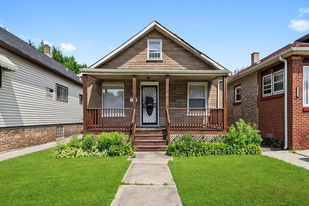 8627 S Essex Ave., Chicago, IL 60617