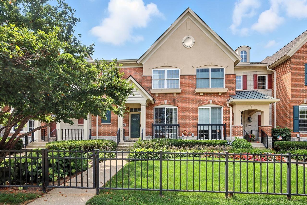 679 Central Ave., Deerfield, IL 60015