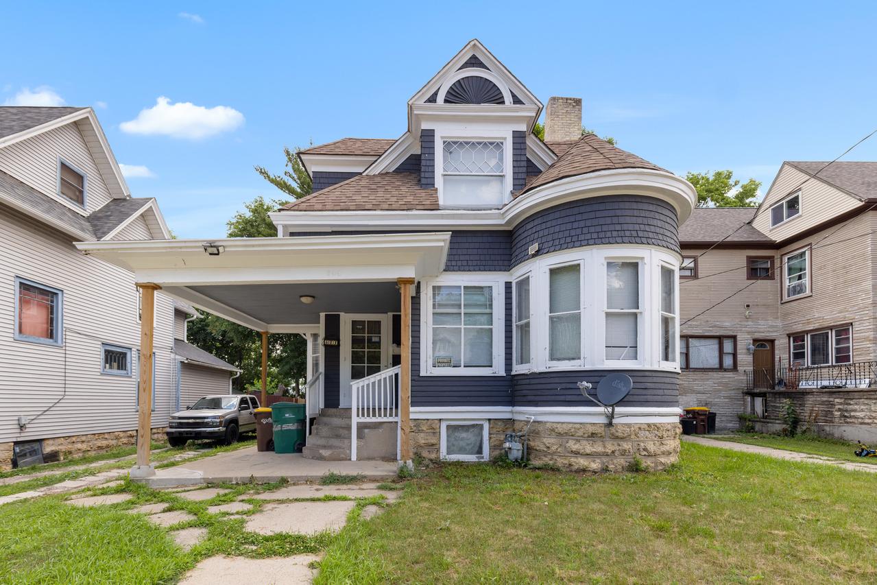 844 Haskell Ave., Rockford, IL 61103