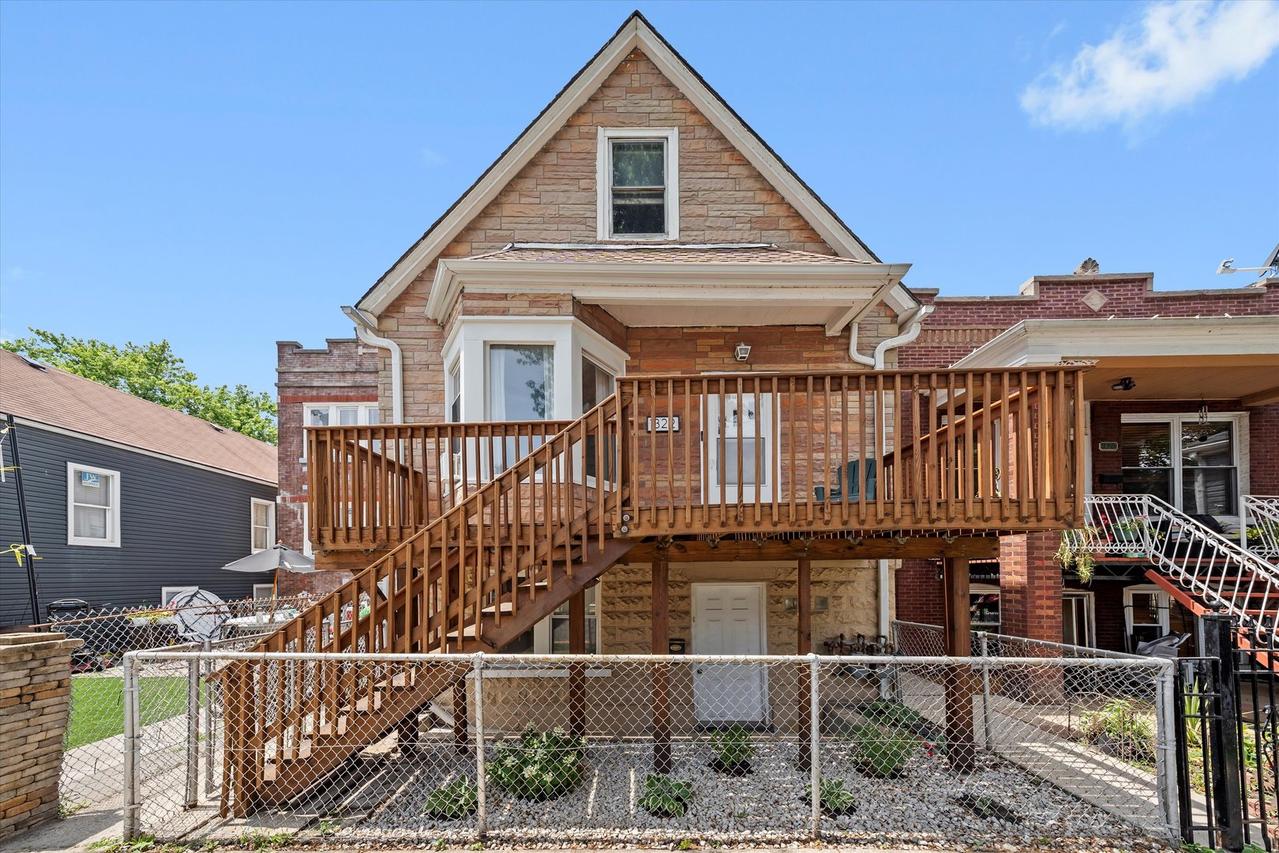 1322 S 51st Ave., Cicero, IL 60804